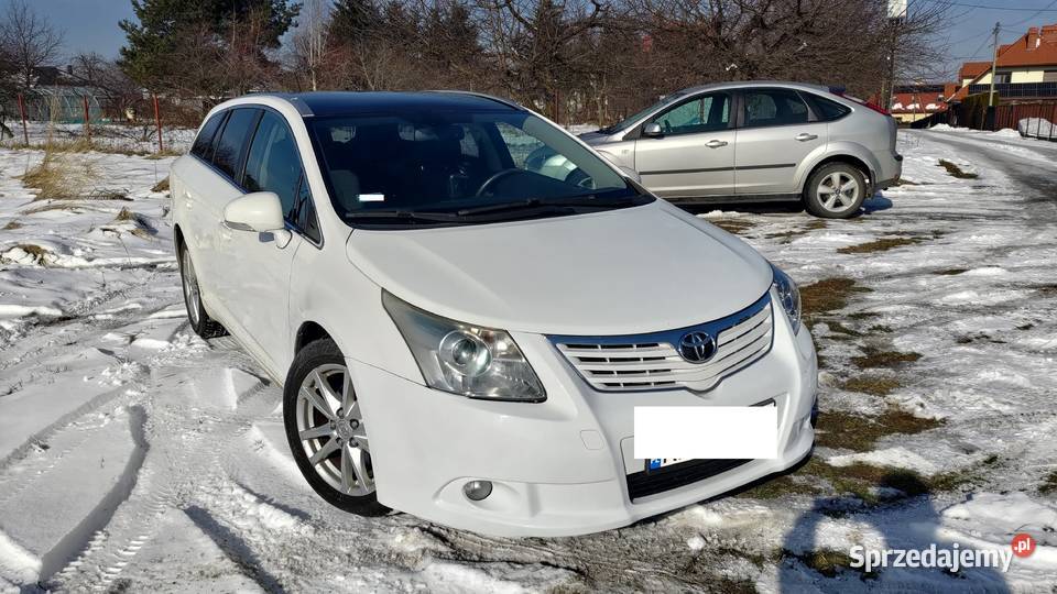 Toyota Avensis Rok produkcji 2011