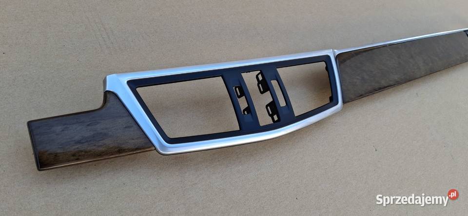 MERCEDES EKLASA W212 DEKOR LISTWA OZDOBNA DESKI