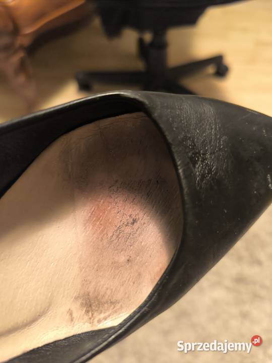 Buty szpilki czarne Lasocki starszej siostrze małopolskie