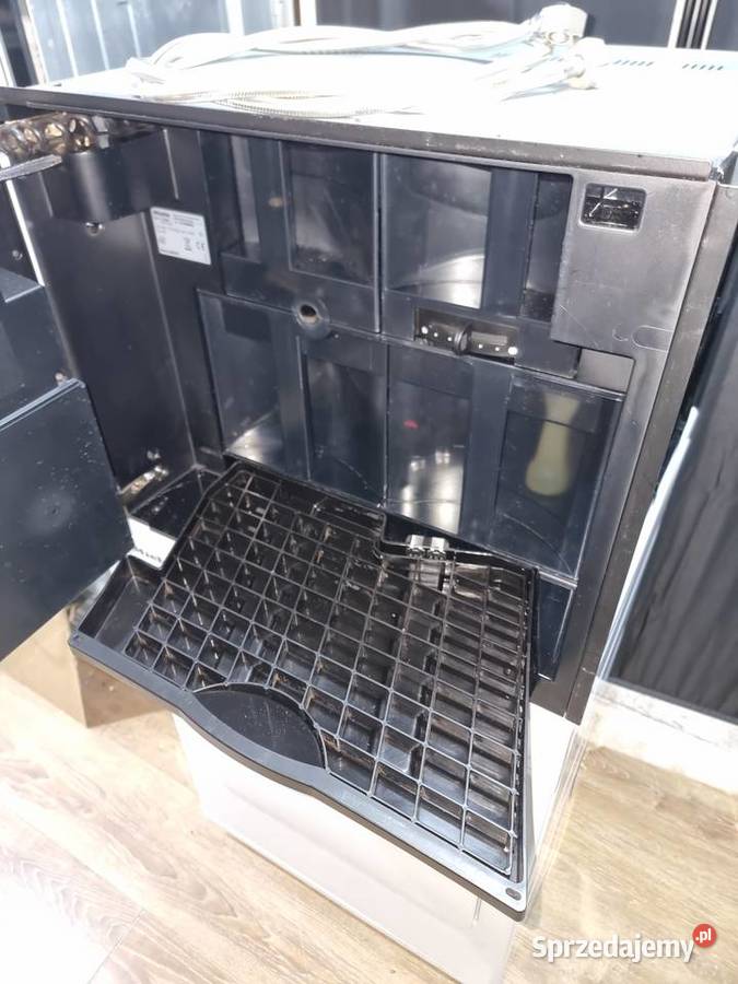 Ekspres do kawy Miele CVA 6805 M Touch 15 bar Wrocław