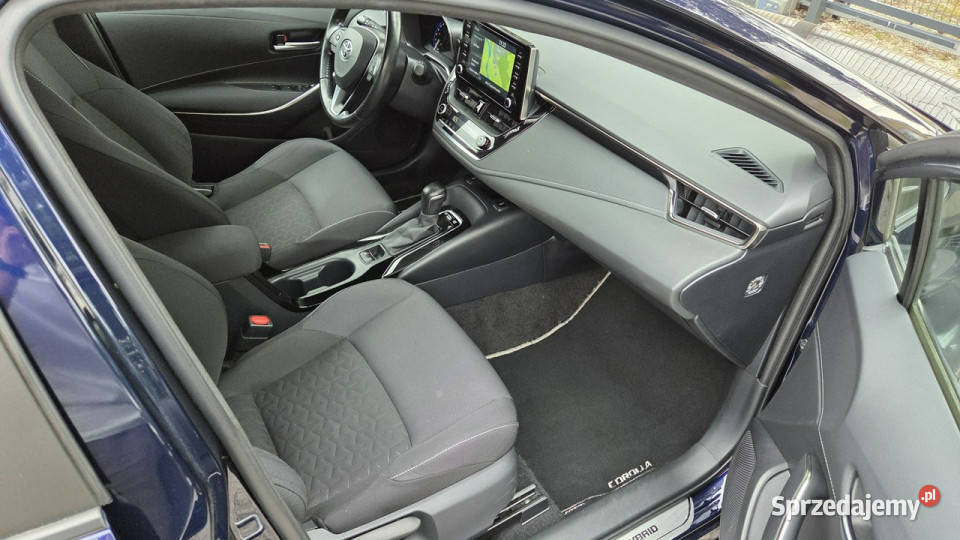 Toyota Corolla 18 HSD 122 FV 23 76 Ast Pasa tempomat Otwock Mały