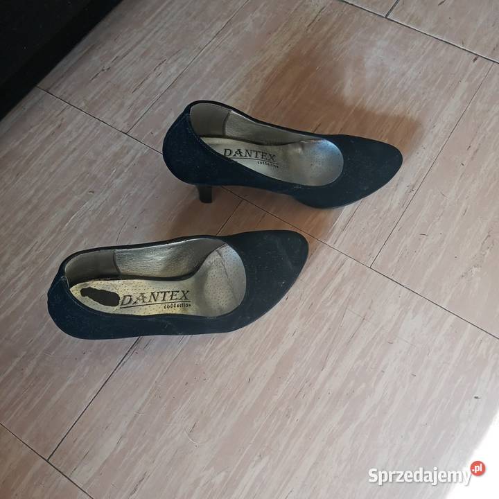 Czółenka zamsz czarne Sandomierz