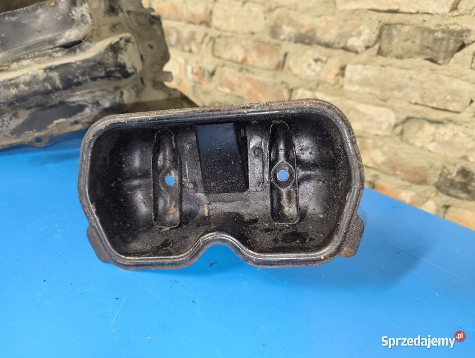 Dekiel zaworów pokrywa fiat 126p maluch Warszawa