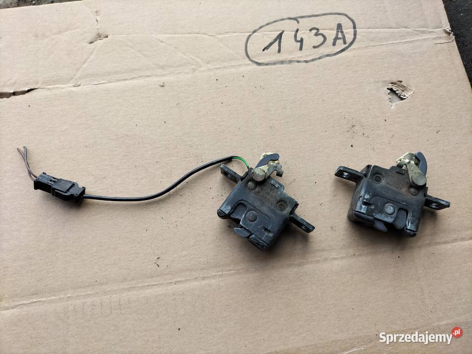 AUDI 80 B3 B4 KOMBI Zamek klapy tył 4A9827505C Zamki, wkładki i kluczyki Kamień-Kolonia sprzedam