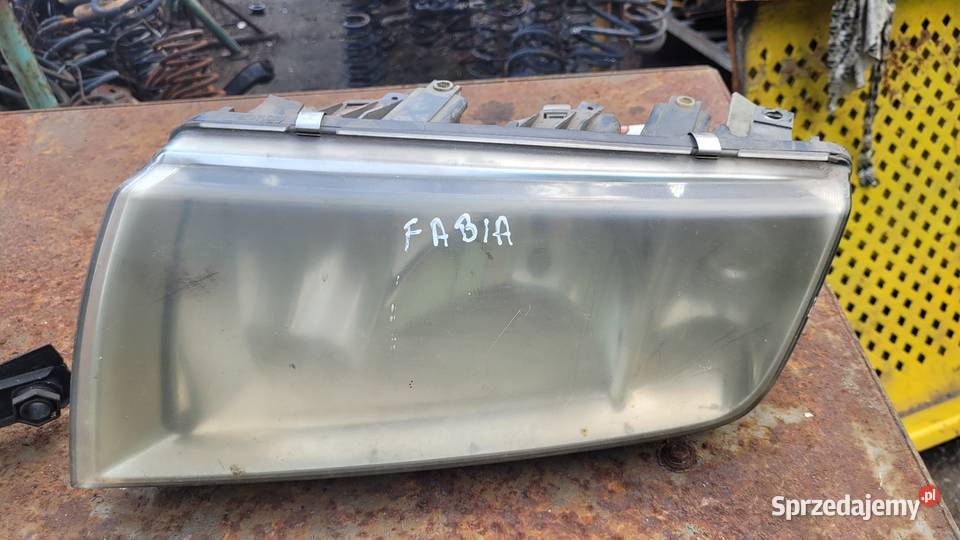 Lampy przód Skoda Fabia mk1 Łagów