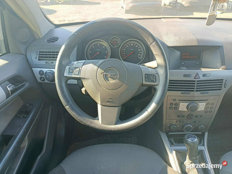 Opel Astra Opel Astra 17CDTI 101 05r H 20042014 Tarnów