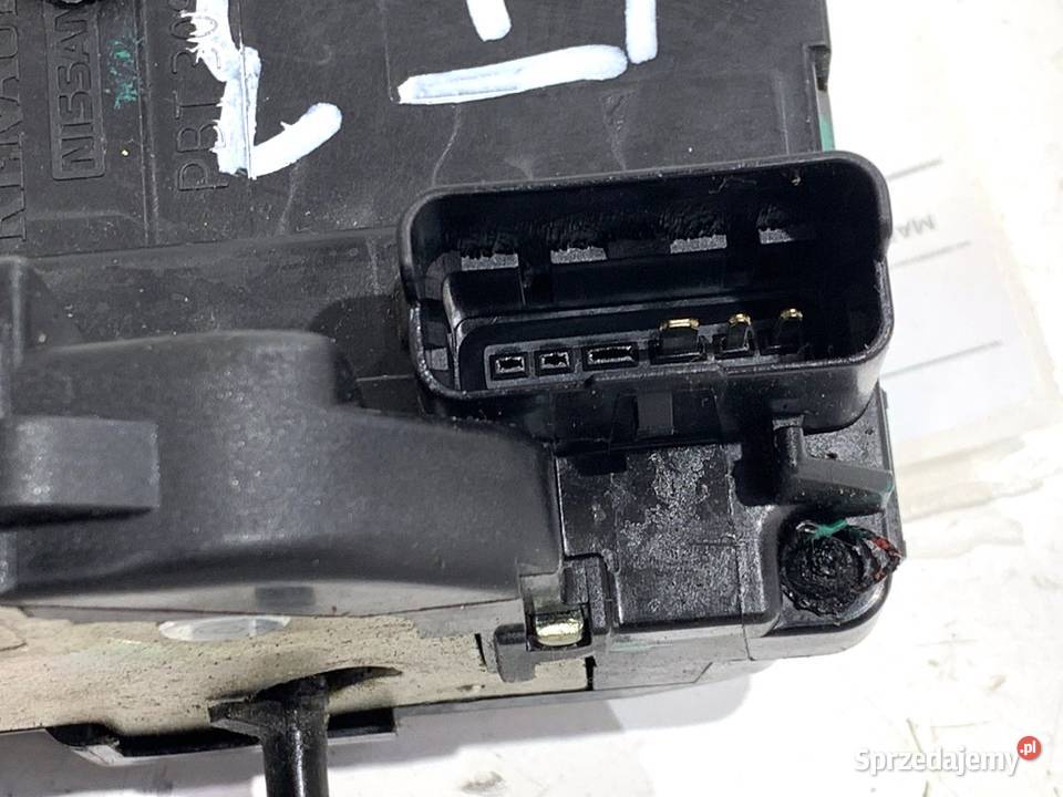 ZAMEK DRZWI LEWY TYŁ NISSAN PULSAR Hatchback