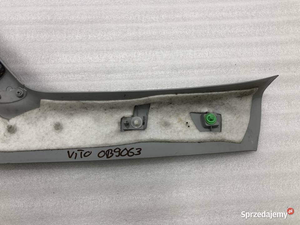 OSŁONA SŁUPKA LEWY PRZÓD MERCEDES VITO W639