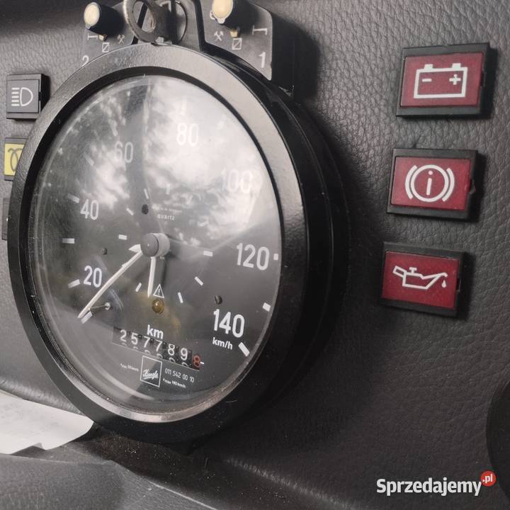 Sprzedam Mercedes Benz 208D Solec-Zdrój