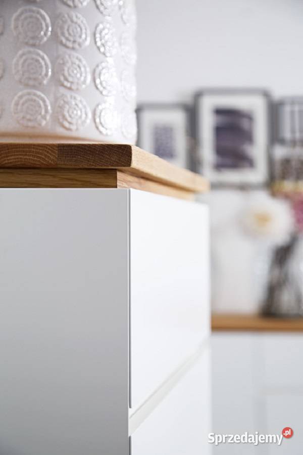 Chiara komoda szeroka biały lakier dąb olejowany Poznań sprzedam