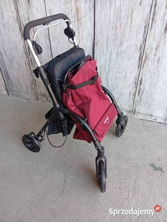 chodzik z siedziskiem i torbą na zakupy Byczyna