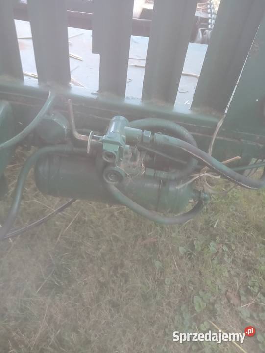 Przyczepa do przewozu bele słomy samozaładowcza nieuszkodzony Rzędziszowice