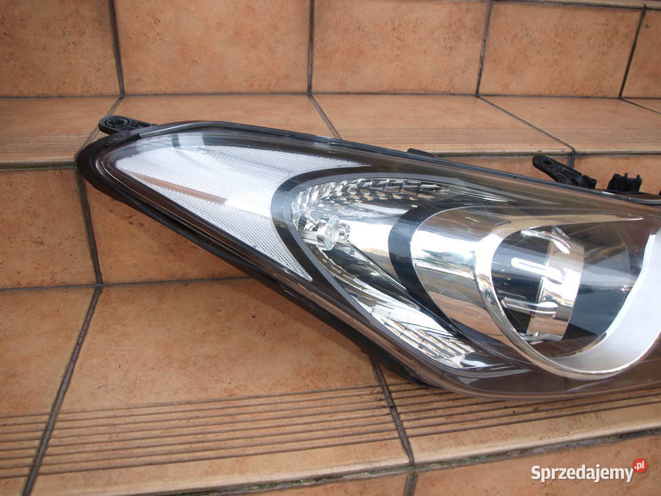 Hyundai i30 i 30 lampa prawa przód 11 pinów 2012 wielkopolskie Kalisz