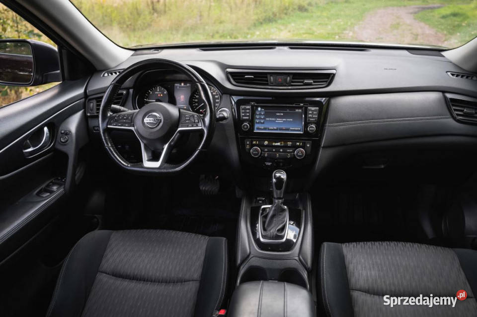 Nissan XTrail 17 dCi kamera cofania Nissan Katowice