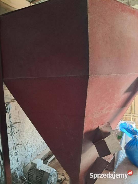 Mieszalnik pasz Gutanów sprzedam