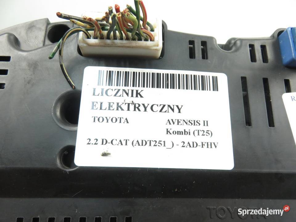 LICZNIK TOYOTA AVENSIS II T25 22 D 8380005851B