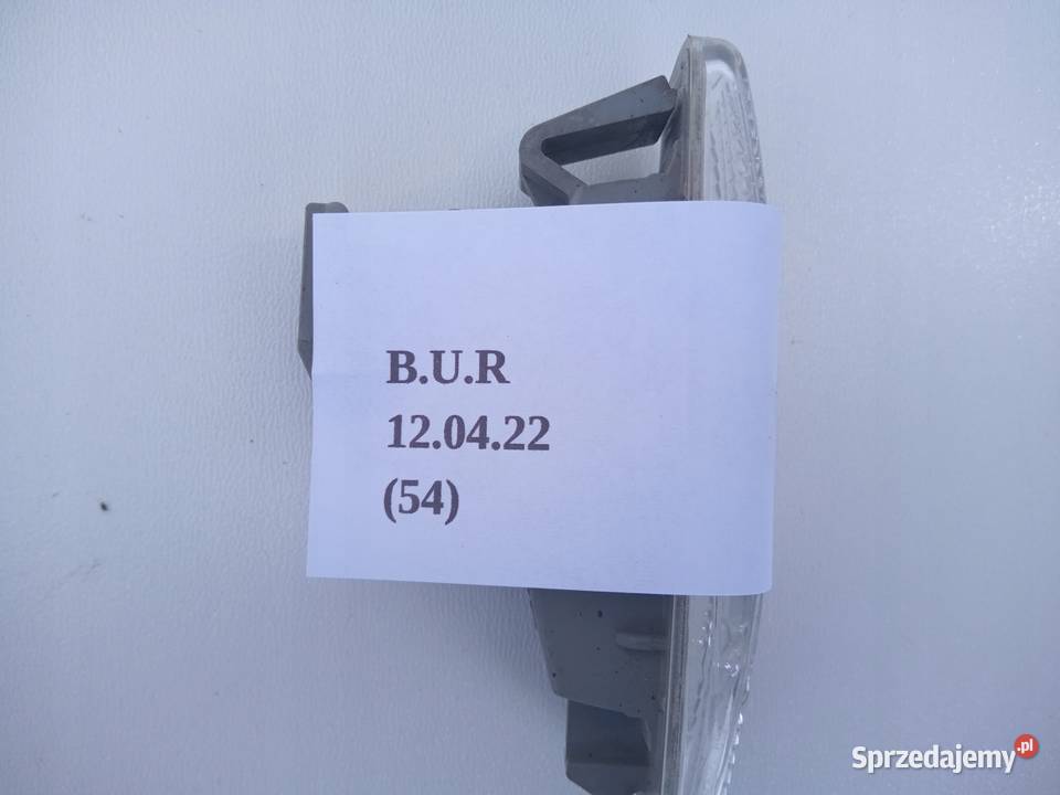 KIERUNKOWSKAZ W BŁOTNIK INFINITI QX70 FX30d FX35 kierunkowskazy Nowy Tomyśl