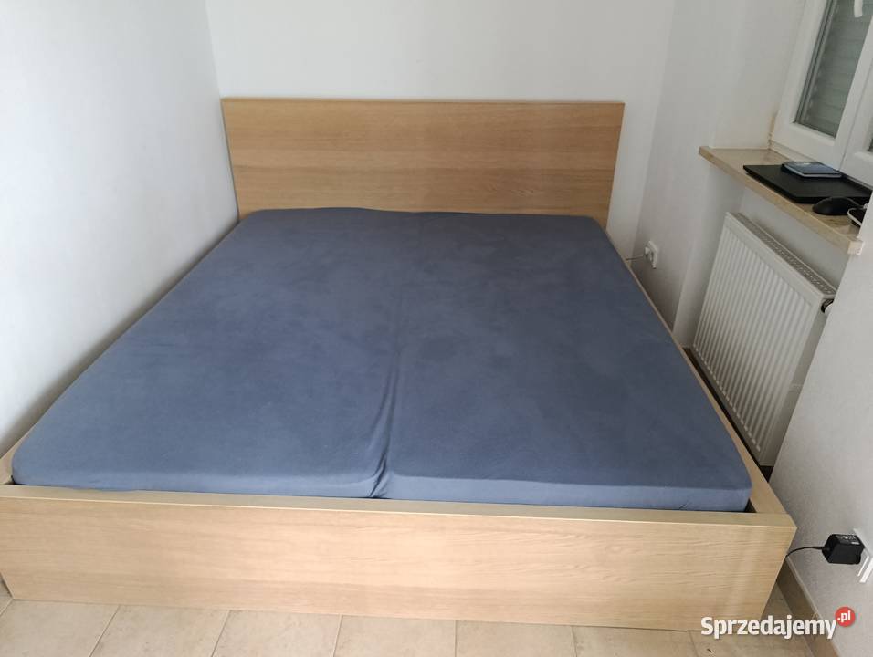 Łóżko Malm Ikea 180200 ze stelażem sprzedam