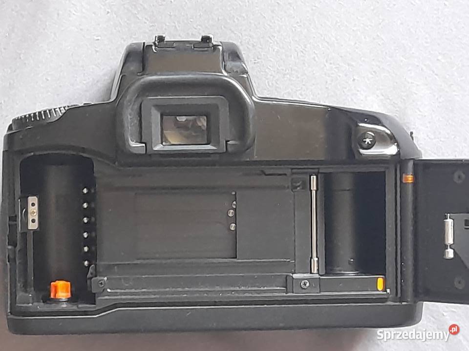 Canon eos 100