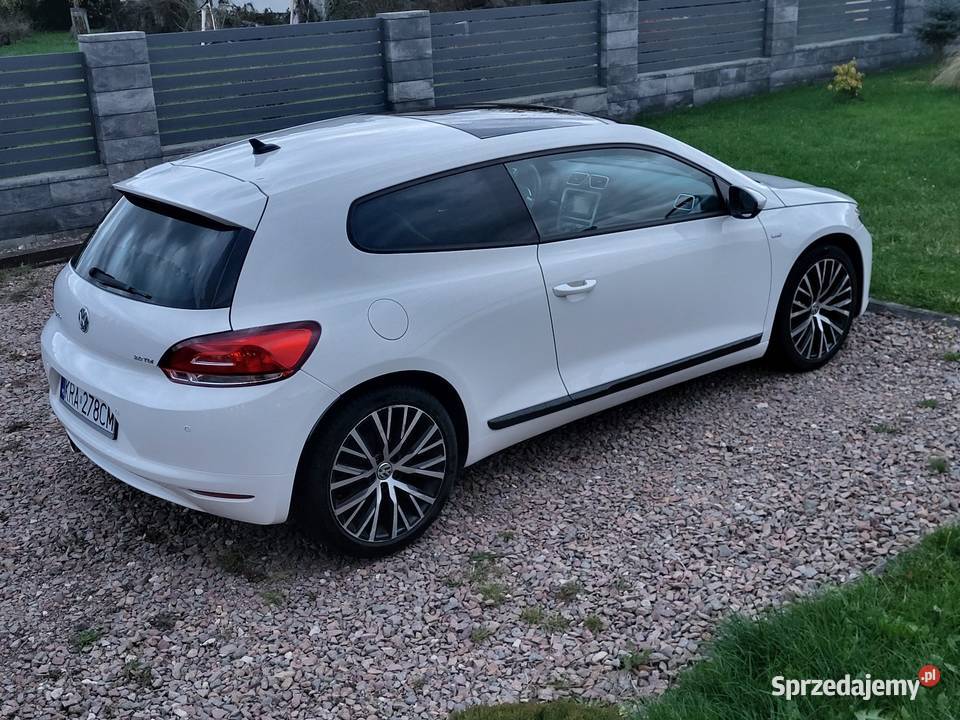 Scirocco 20d 2014r szyberdach Rączna