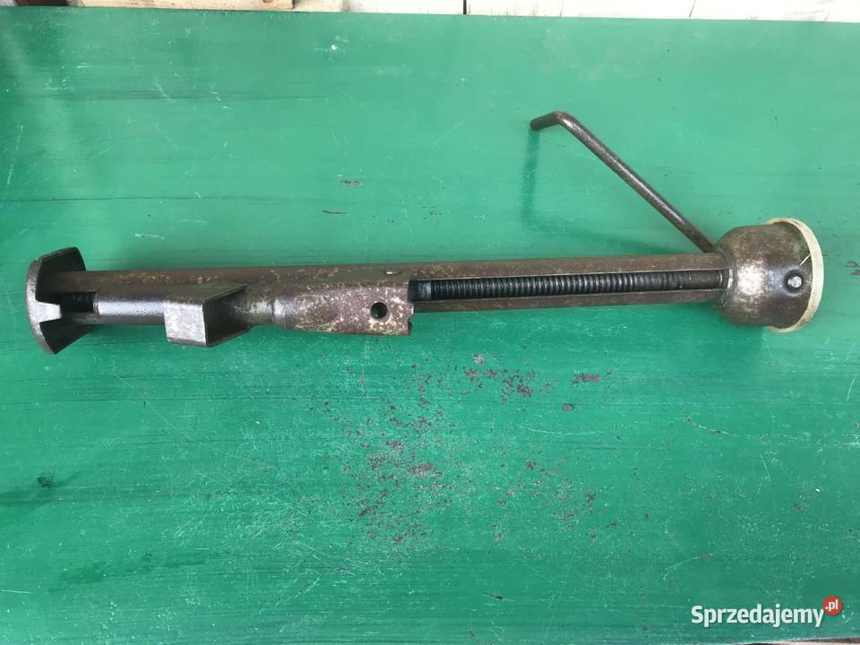 Podnośnik do starych samochodów