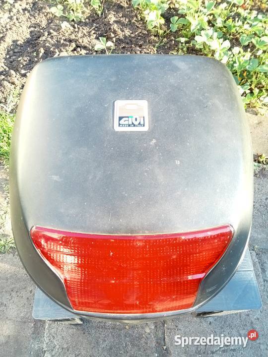 Kufer motocyklowy marki GIVI Motoryzacja Toruń