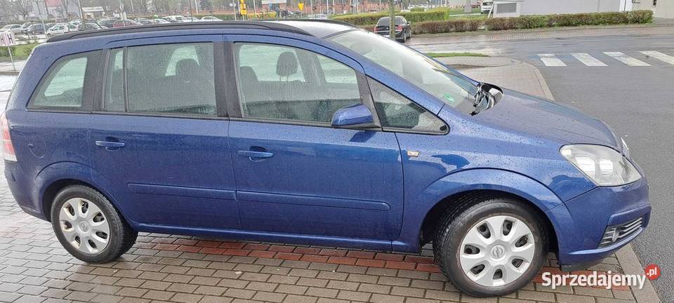Sprzedam opla zafire 7 osobowa 240km