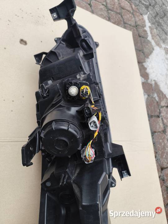 Reflektor Lewy Mitsubishi Ecipse Cros 2018 r małopolskie Podlipie