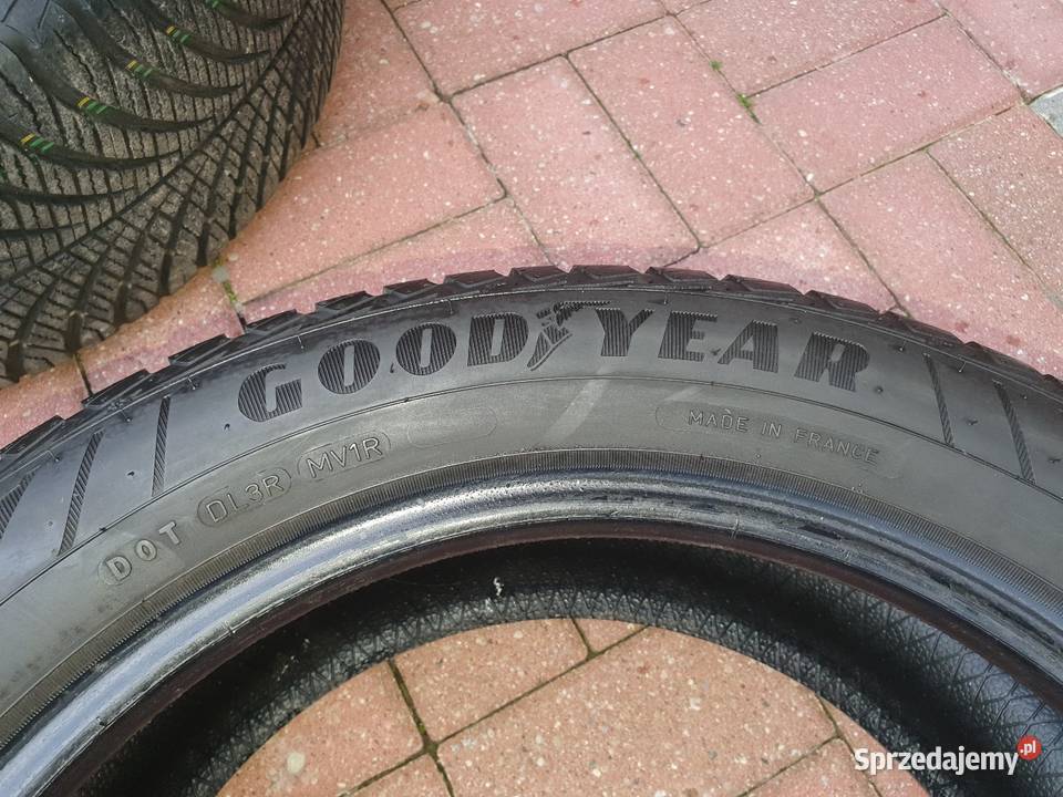 Sprzedam dwie opony całoroczne firmy GOOD YEAR Goodyear Baldram