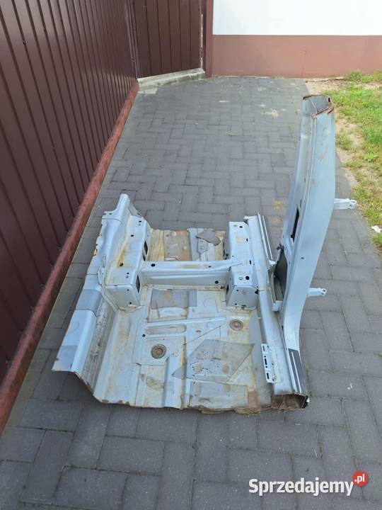 Tiguan II 5NA słupek prawy środkowy Koło