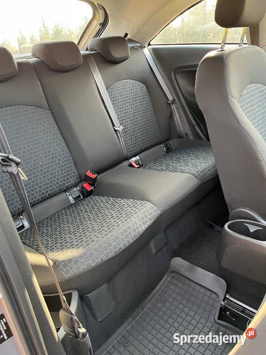 Opel Corsa 14PB 101 światła przeciwmgielne Zgierz
