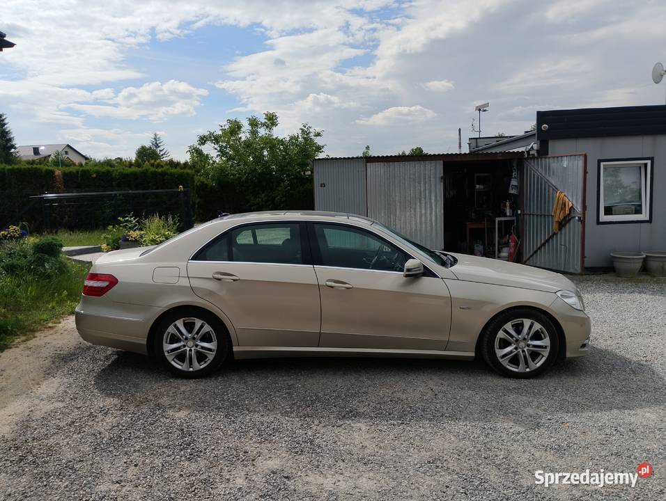 MercedesBenz Klasa E W212 21 Mercedes 22 diesel Rok produkcji 2011 Samochody osobowe lubelskie Zamość