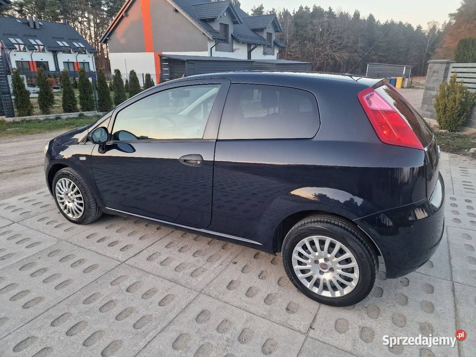 Fiat GrandePunto 14benzSalonPL1właściciel manualna Grande Punto pomorskie Niestępowo