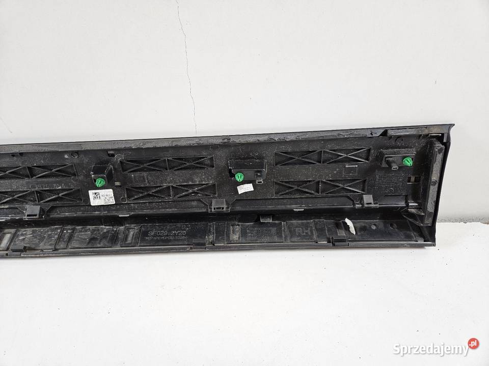 SEAT ATECA FR LISTWA DRZWI PRAWY PRZÓD PRAWA Międzychód