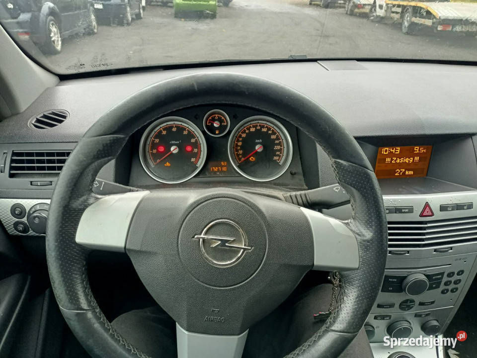 Opel Astra Opel Astra 16 04r H 20042014 czarny Samochody osobowe Tarnów sprzedam