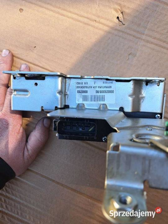 Zamek klapy drzwi tył tylnej Ford Transit