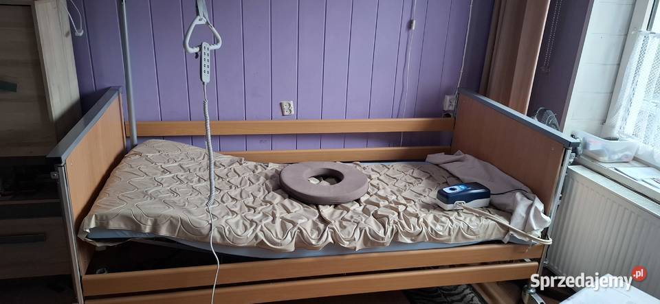 Sprzedam łóżko rehabilitacyjne oraz wózek inwalidzki