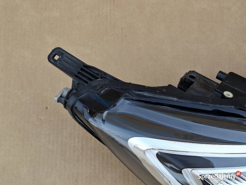 OPEL CROSSLAN X LIFT REFLEKTOR PRAWY FULL LED Bieleń