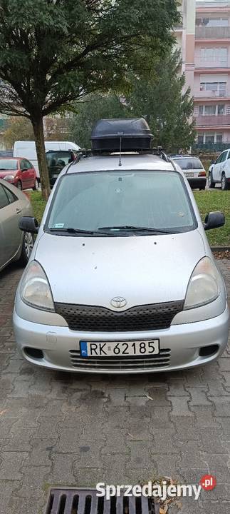 Toyota Yaris Verso 13 lpg spanie w vanie 4/5 Olsztyn sprzedam