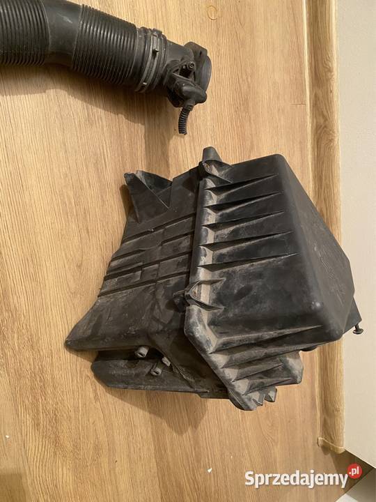 Obudowa Filtra powietrza airbox do Vw polo 9n3 ON Strumiany