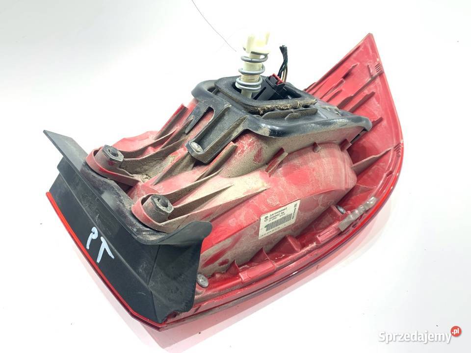 LAMPA PRAWY TYŁ VW PASSAT B7 3AF945096E Kombi