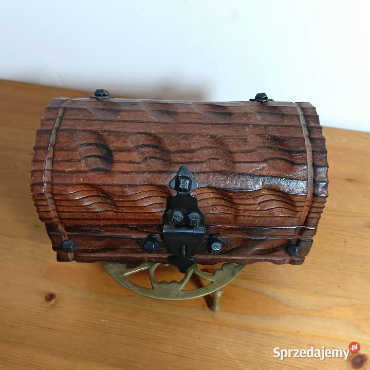 VintageSzkaułka drewniana Szczytno