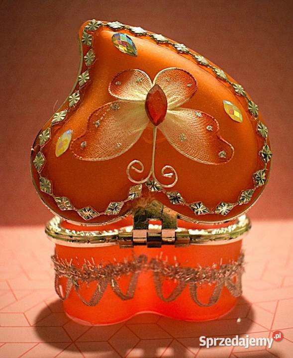 Szkatułka w kształcie serduszka na biżuterię z