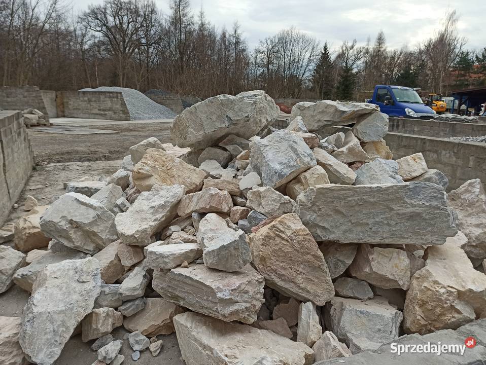 Głaz Kremowy duzy kamień biały jasna skała bryła Oświęcim