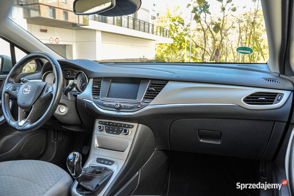 Opel Astra J 14T Bezwypadkowy 2015 r 99