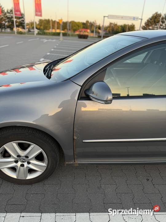 Volkswagena Golfa V z 2005 roku Łódź