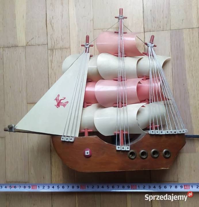 39 LAMPKA STATEK SPRAWNA PRL łódzkie