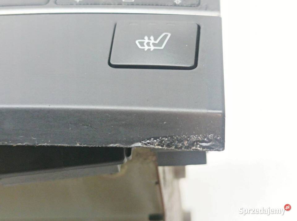 RADIO FABRYCZNE A2129062901 MercedesBenz Eklasa
