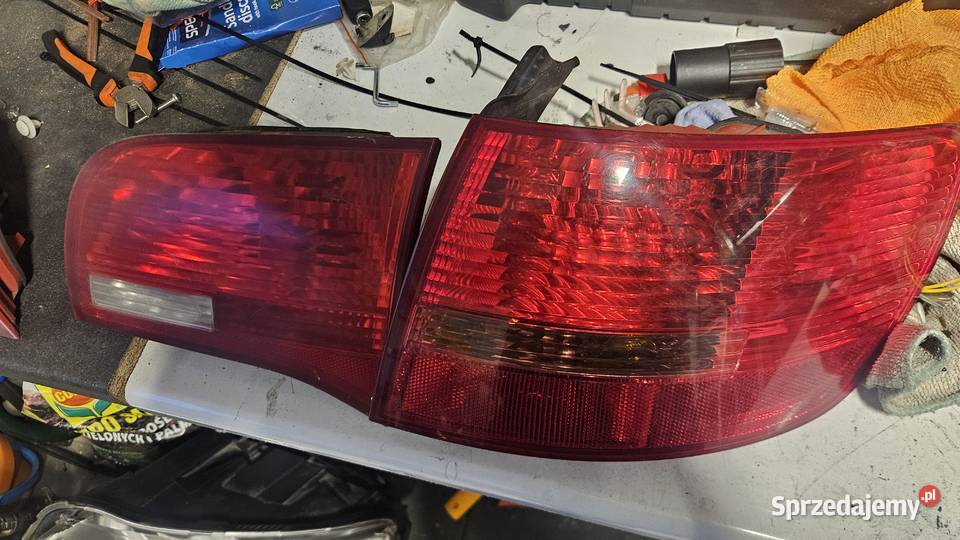 Lampy tył a6c6 avant Niekłonice sprzedam