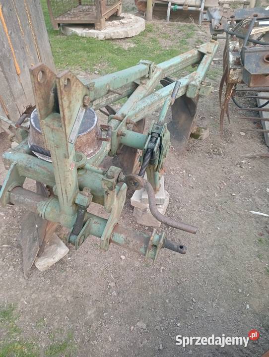 Pługi firmy bomet 3 skibowe nieuszkodzony lubelskie sprzedam